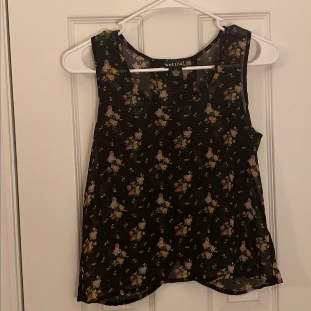 Wet Seal XS Open Back Floral Print Flowy Top